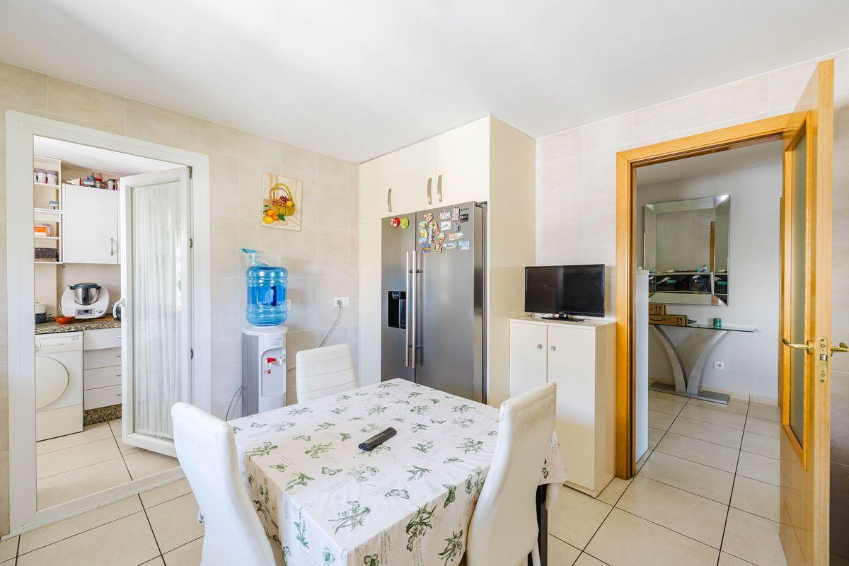 Ático en Venta en Calle Pio Baroja-Nva Andalucia - 10