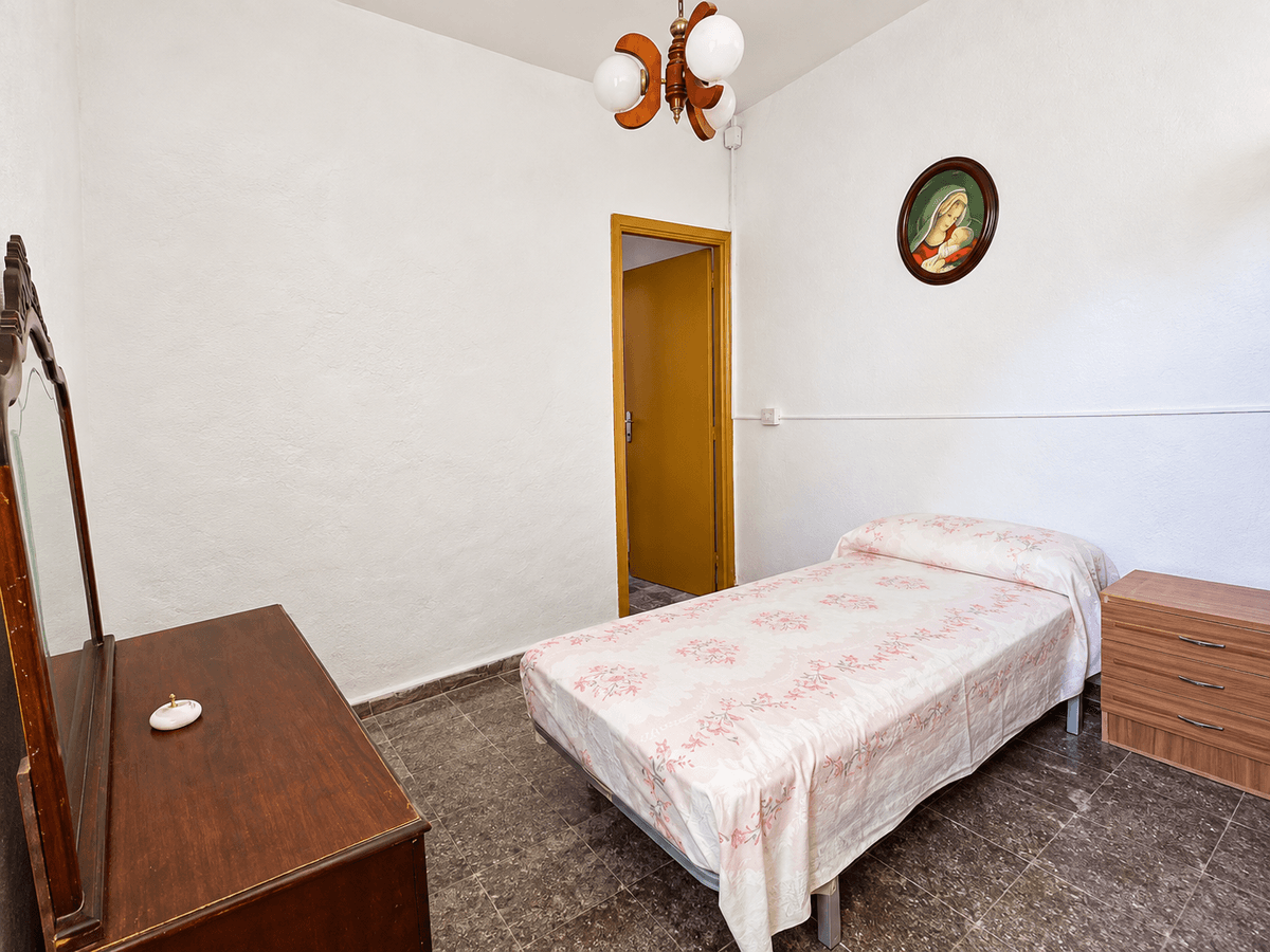 Piso en Venta en Carrer Portal Nou - 12