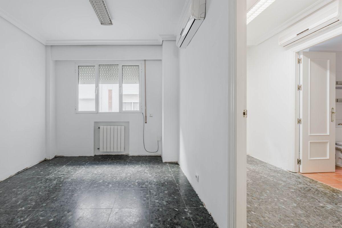 Piso en Venta en Calle Grupo Oscar Carvallo - 11