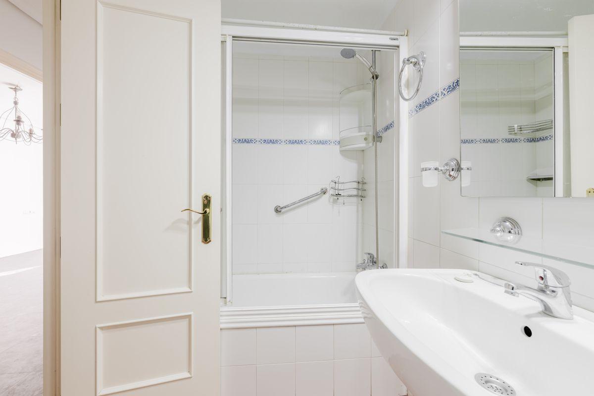 Piso en Venta en Calle Grupo Oscar Carvallo - 21