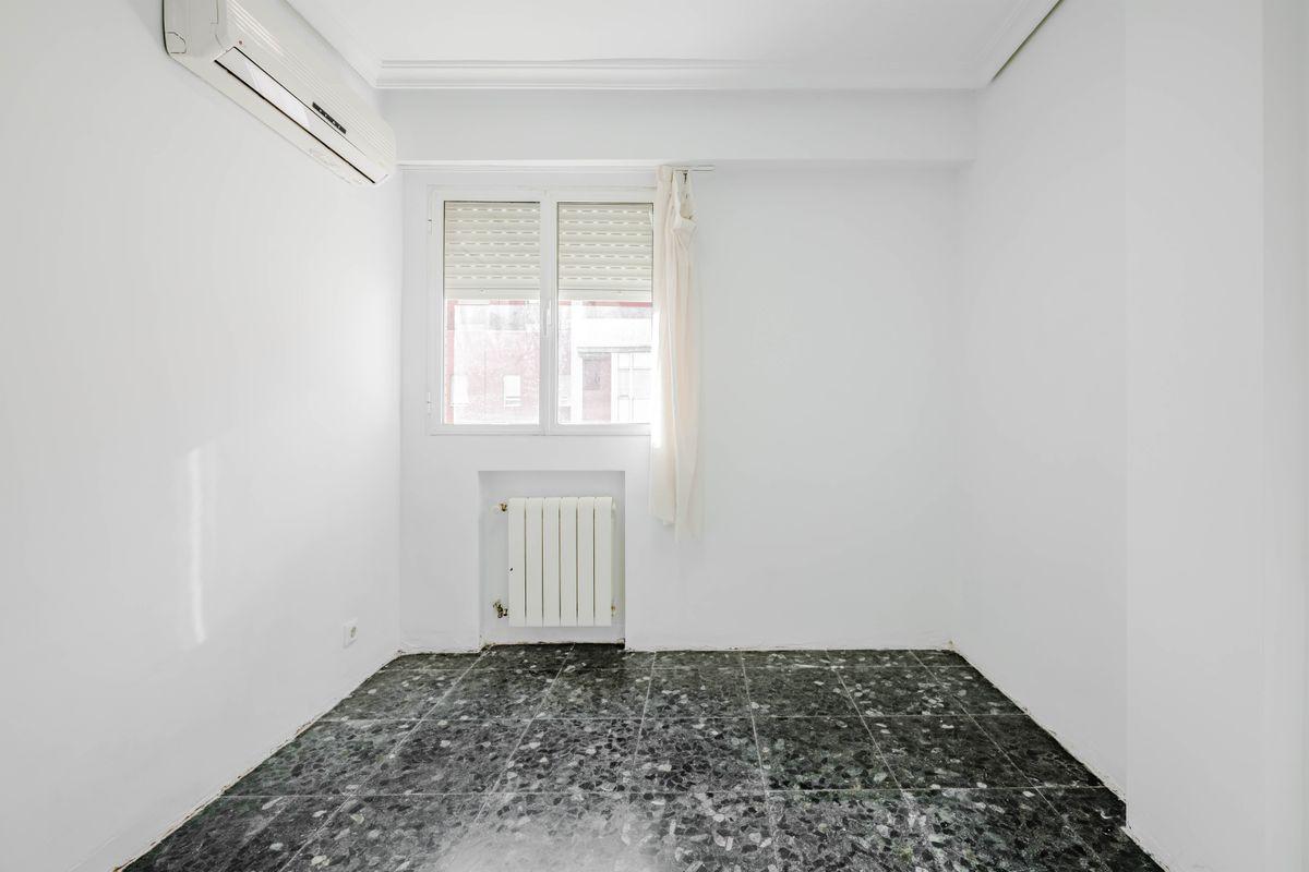 Piso en Venta en Calle Grupo Oscar Carvallo - 23