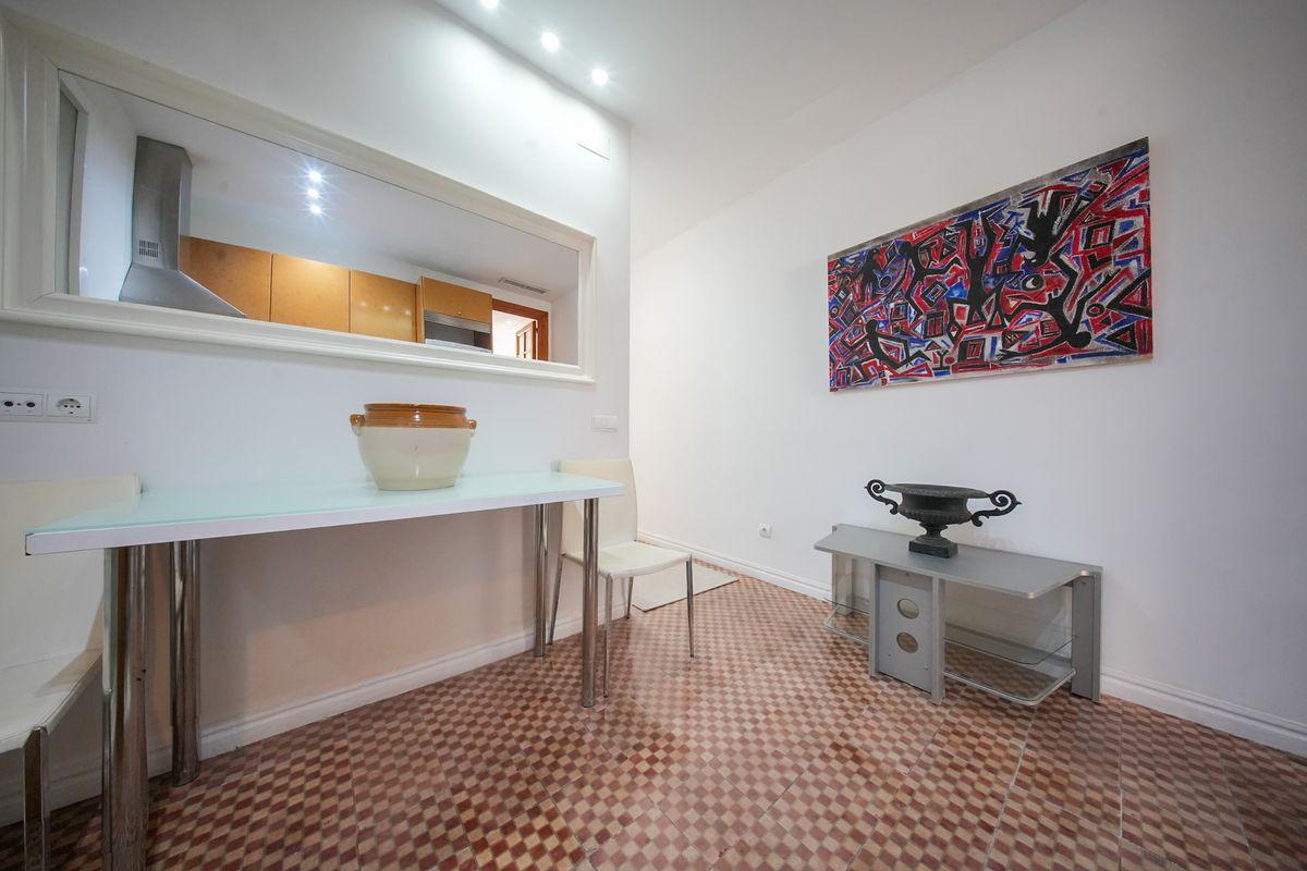 Piso en Venta en Calle de Covarrubias - 13