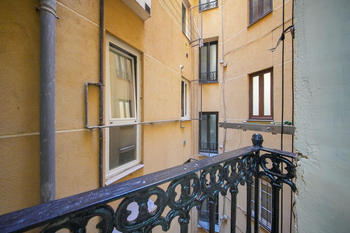 Piso en Venta en Calle de Covarrubias - 27
