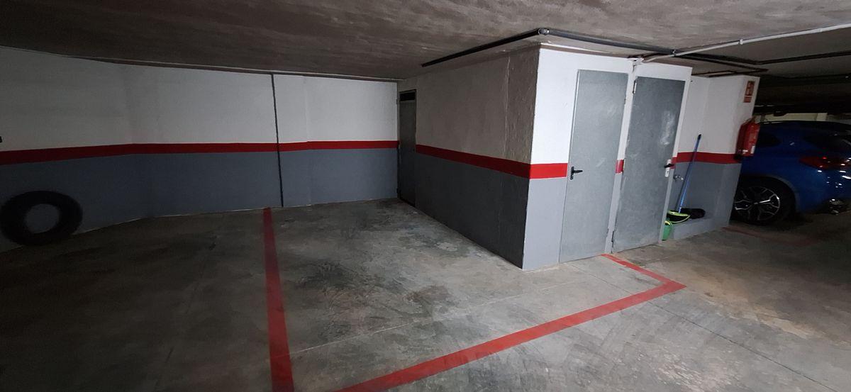 Piso en Venta - Plaça Generalitat - 31