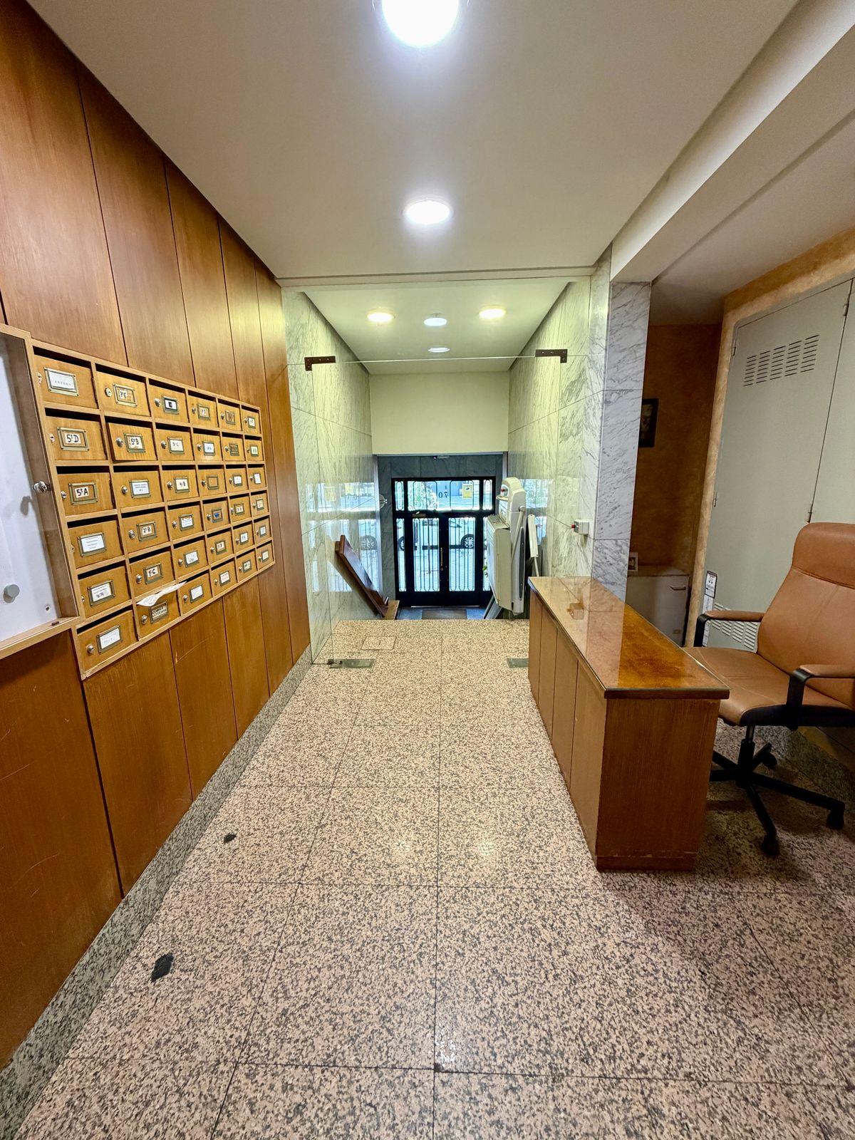 Piso en Venta - Calle de José Ortega y Gasset - 12