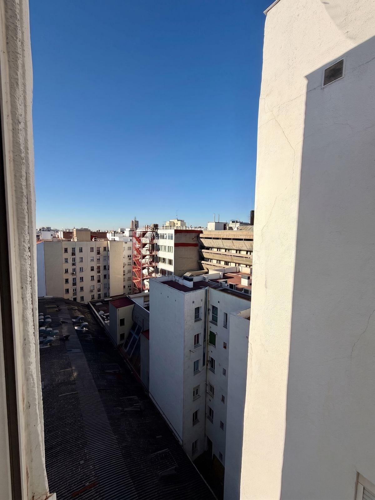 Piso en Venta - Calle de José Ortega y Gasset - 14