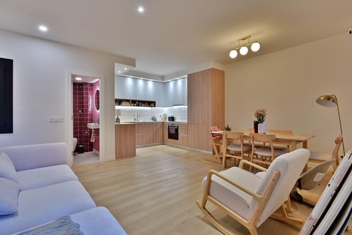 Piso en Venta - Carrer de Nàpols - 2