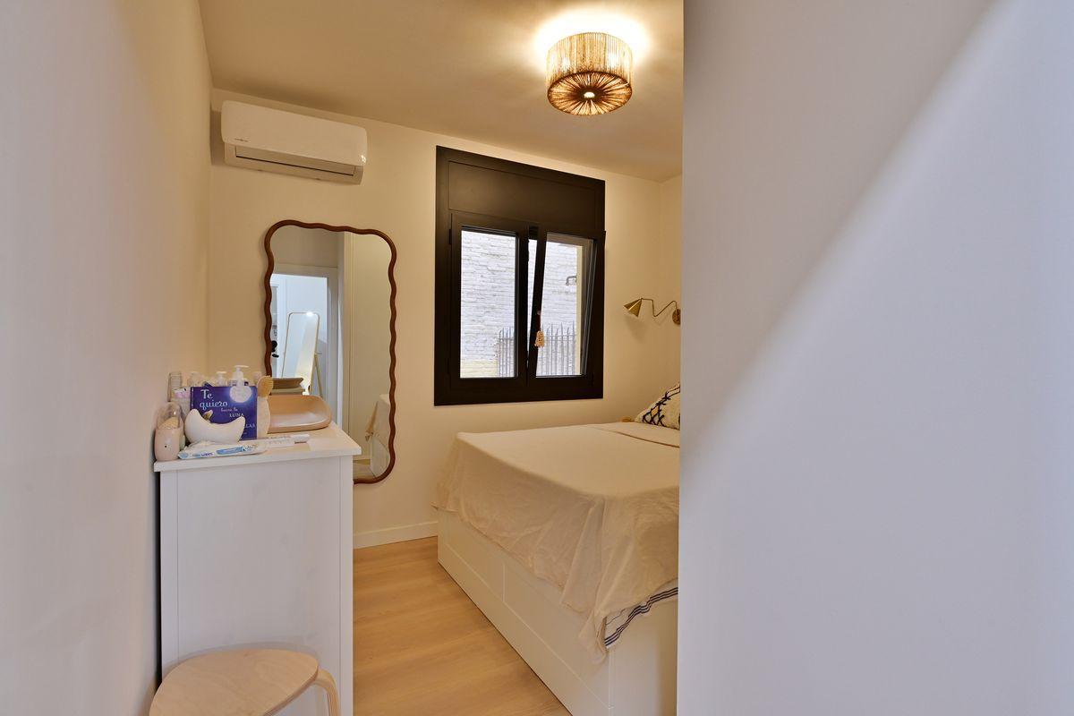 Piso en Venta - Carrer de Nàpols - 27