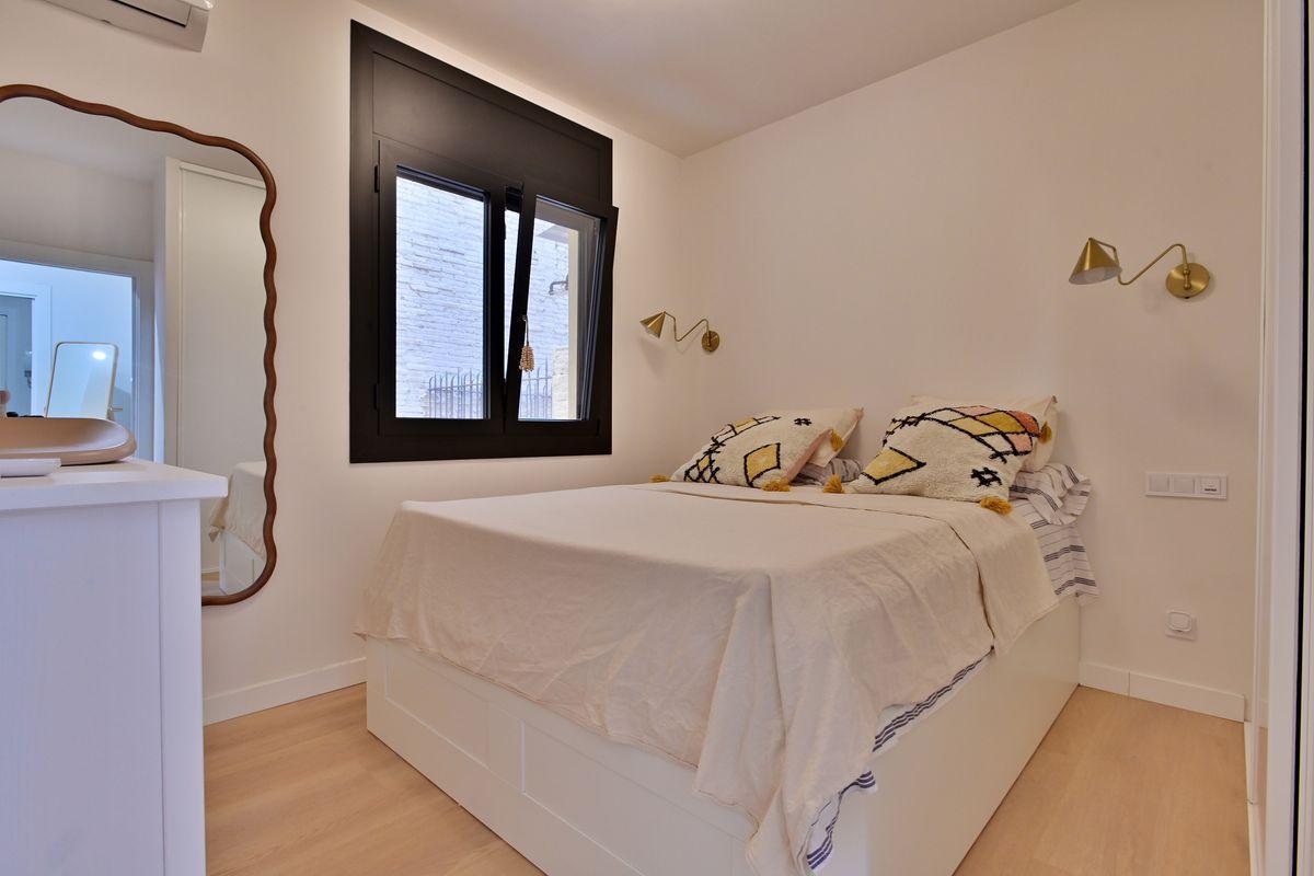 Piso en Venta - Carrer de Nàpols - 28