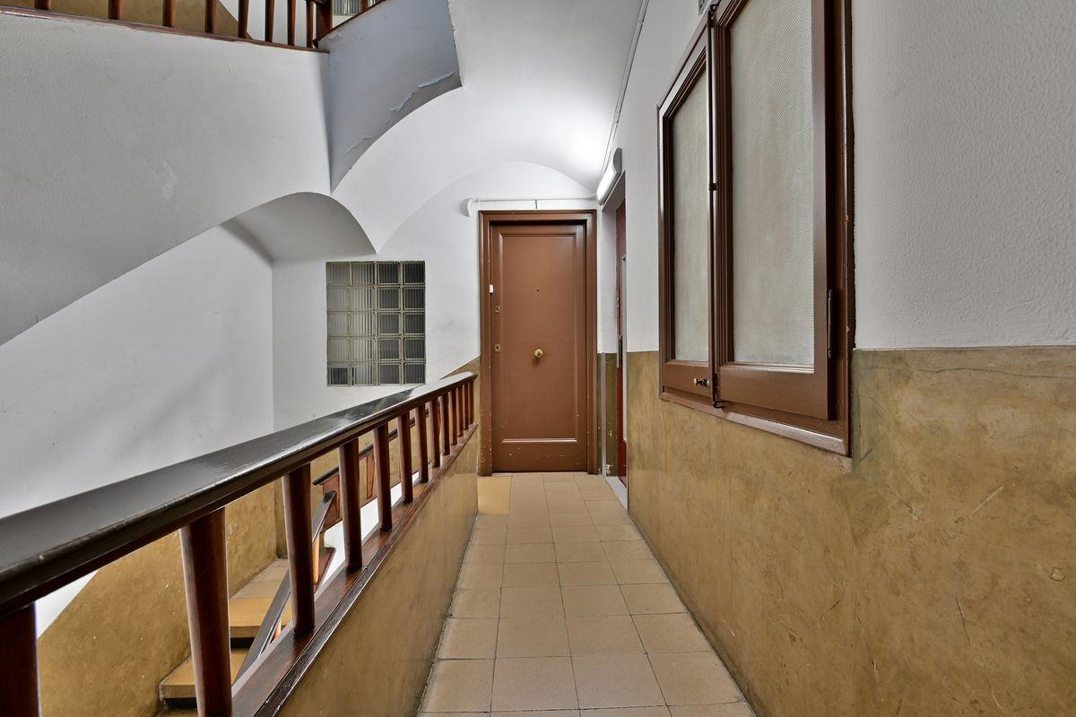 Piso en Venta - Carrer de Nàpols - 31