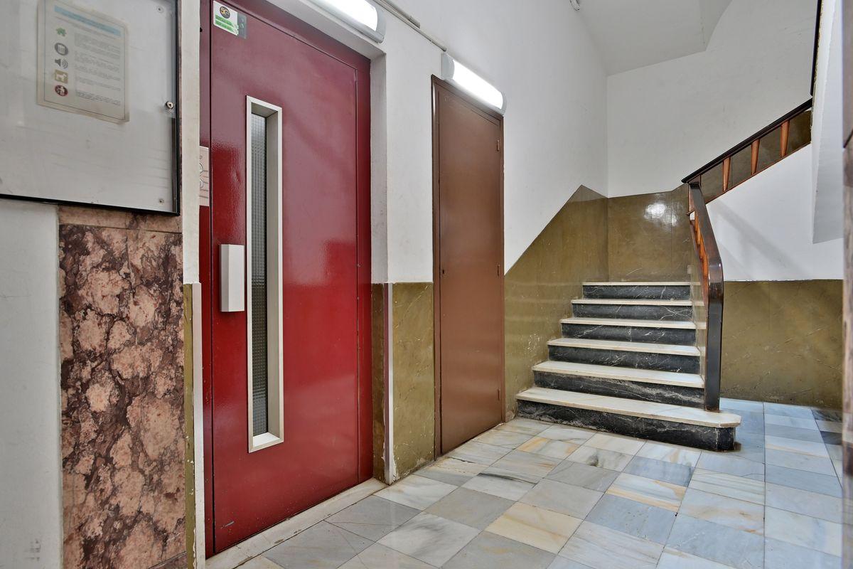 Piso en Venta - Carrer de Nàpols - 33