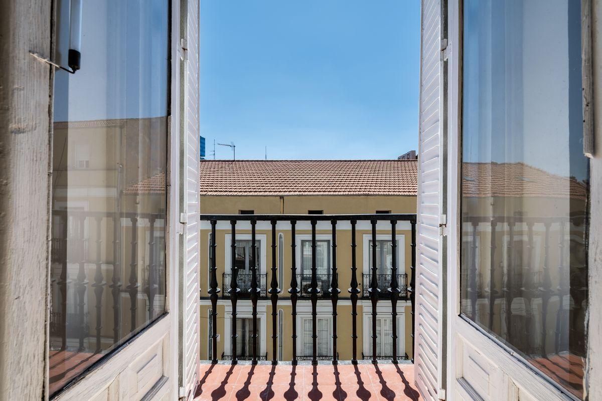 Piso en Venta - Calle Blanca de Navarra - 16
