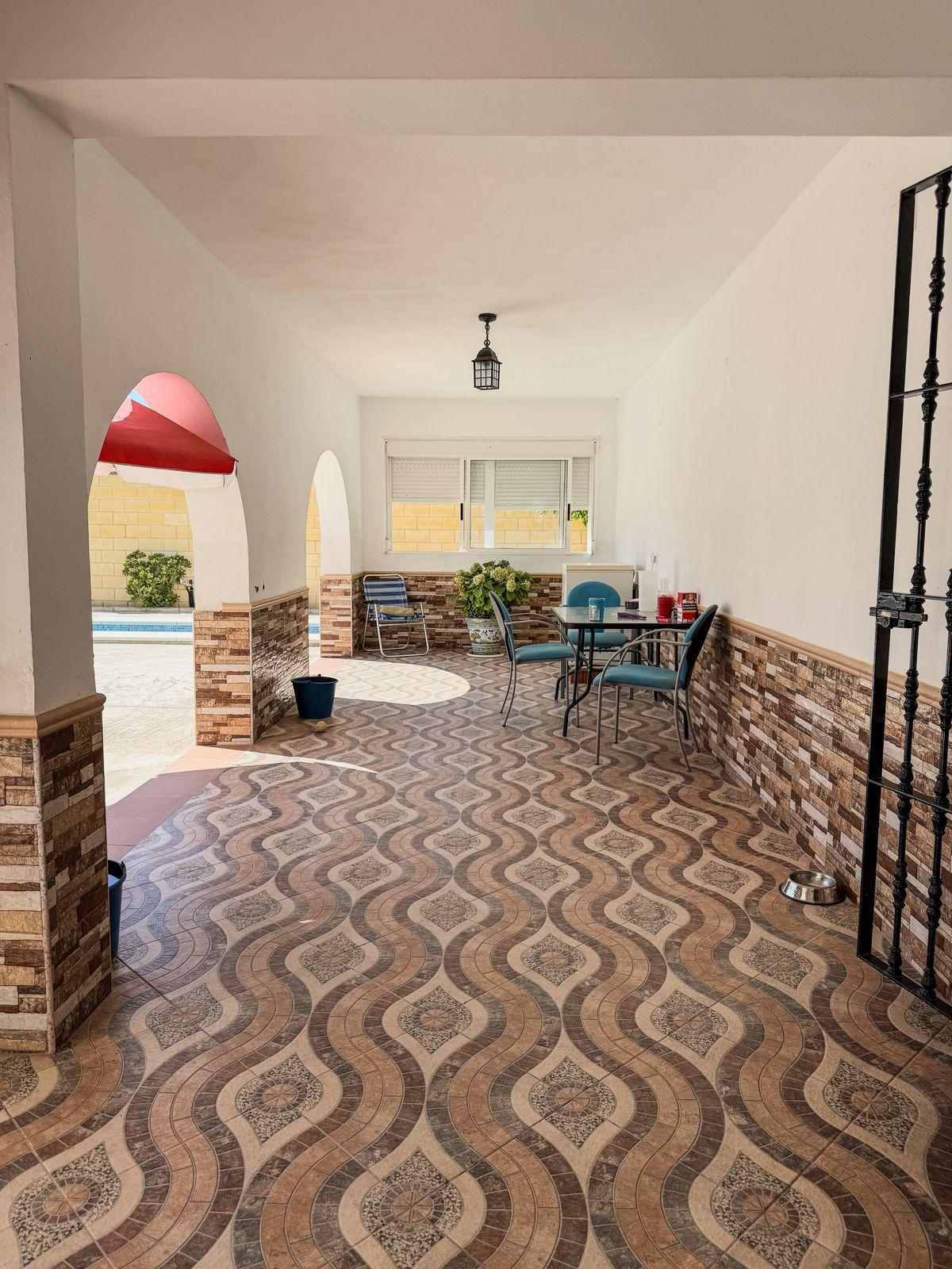Casa en Venta - Las Cabezas de San Juan - 4