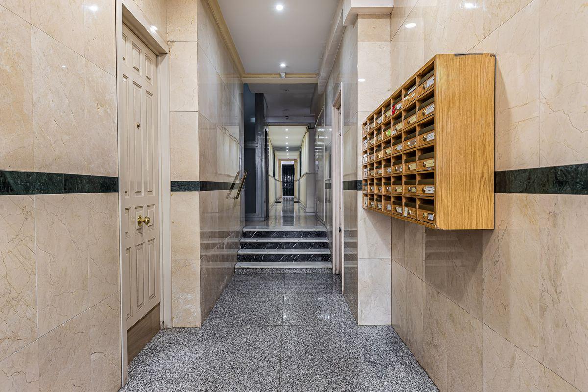 Piso en Alquiler - Calle de Juan de Urbieta - 19