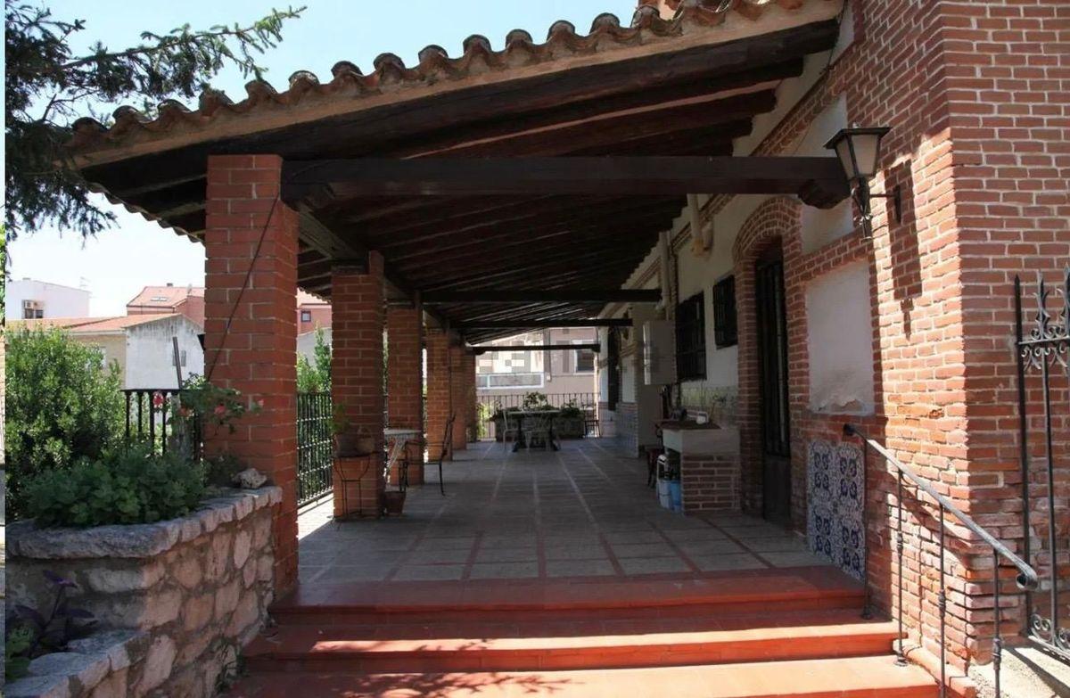 Villa en Venta en Plaza General Vives - 19