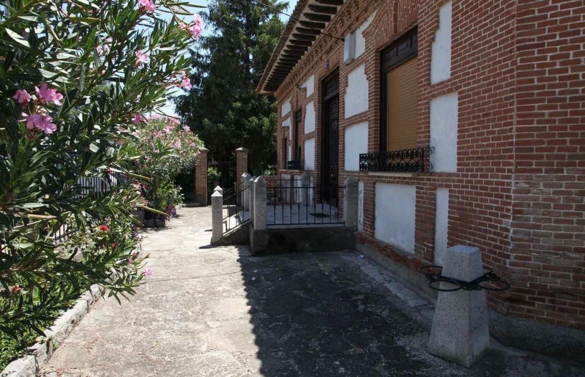 Villa en Venta en Plaza General Vives - 20