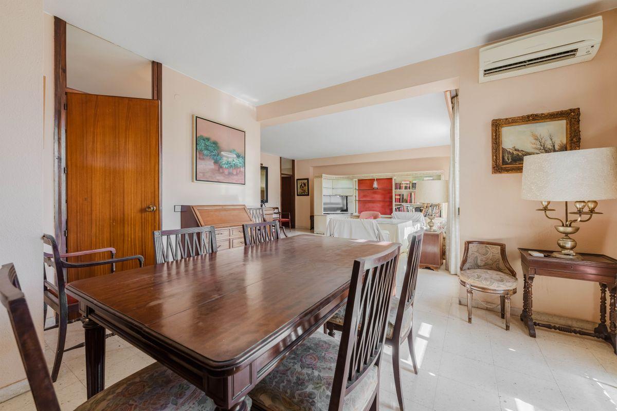 Piso en Venta en Calle Levíes - 4