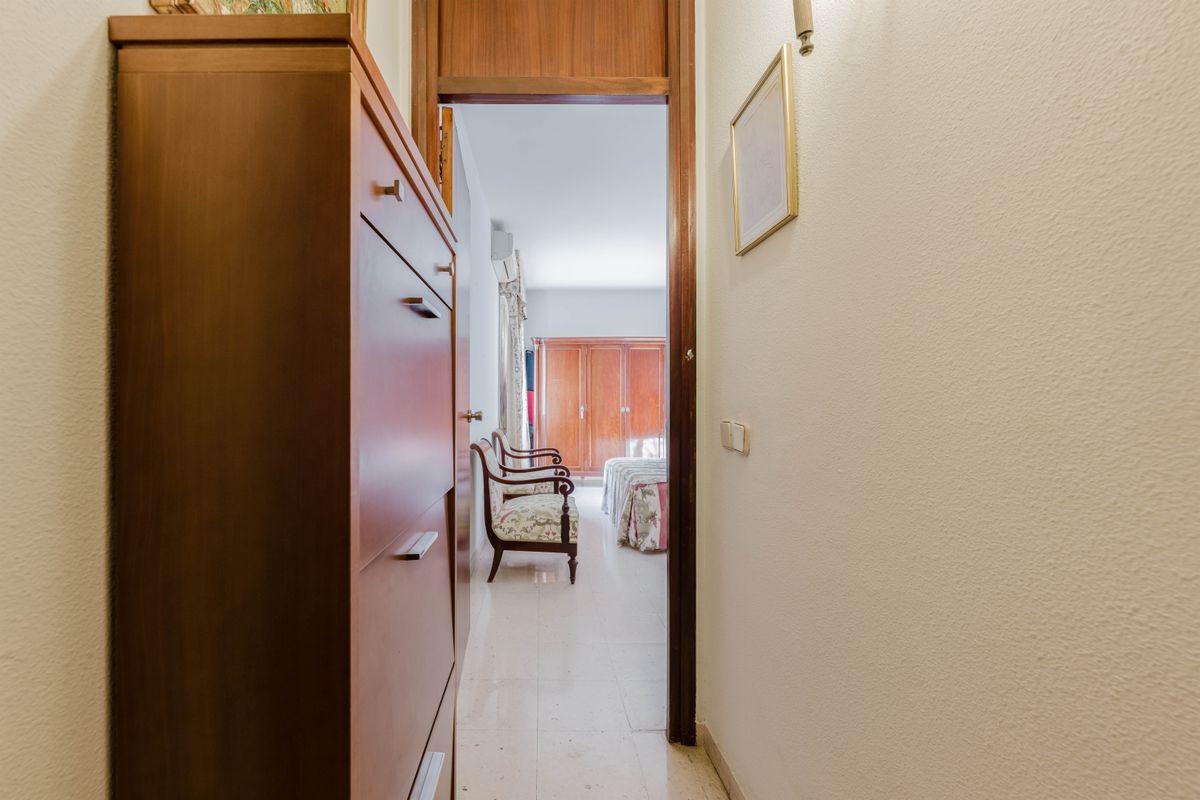 Piso en Venta en Calle Levíes - 26