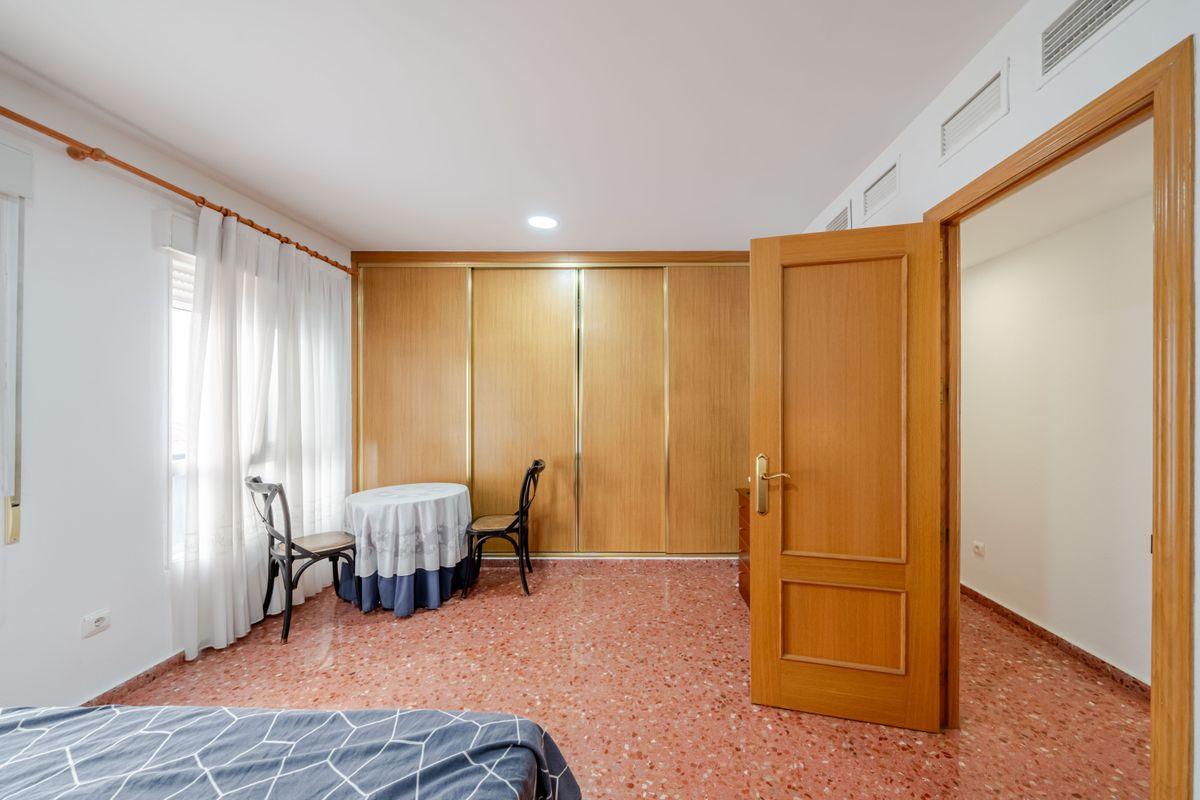 Piso en Venta en Calle Boyero - 19