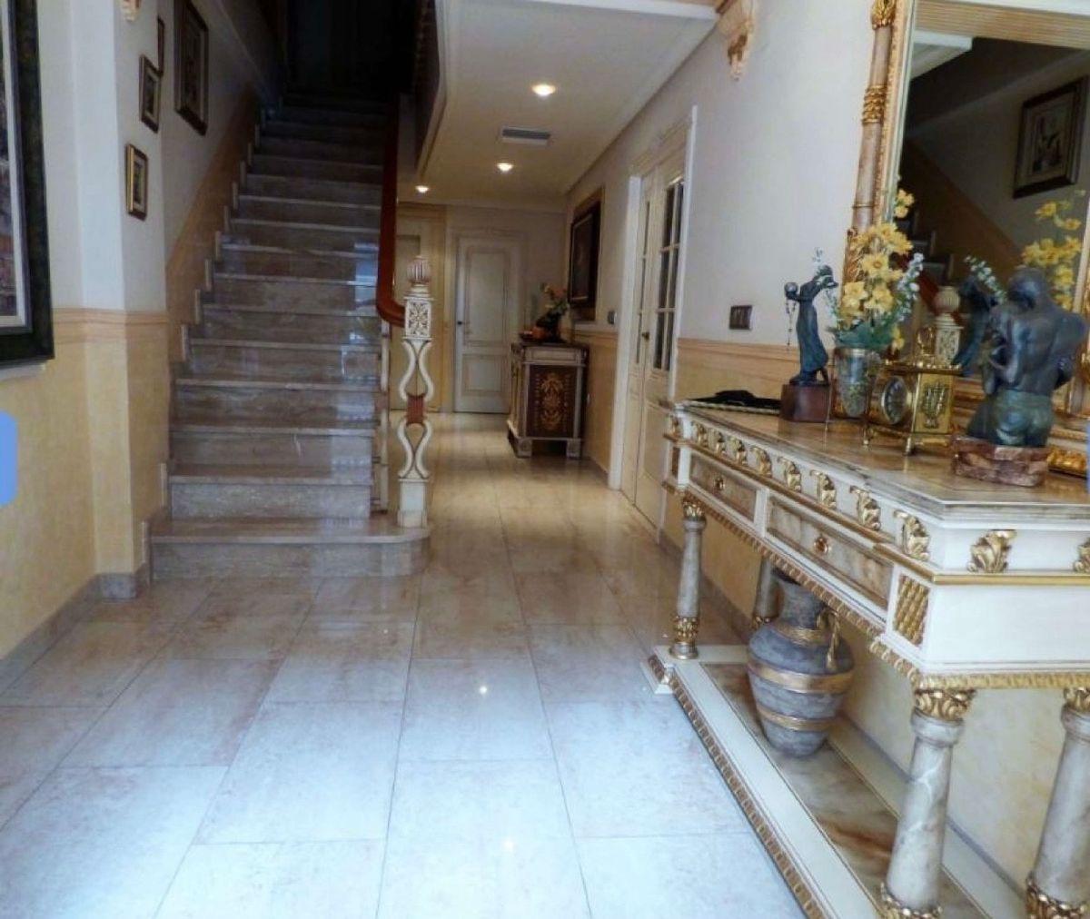 Casa en Venta en Calle Don Alarico Lopez Teruel - 3
