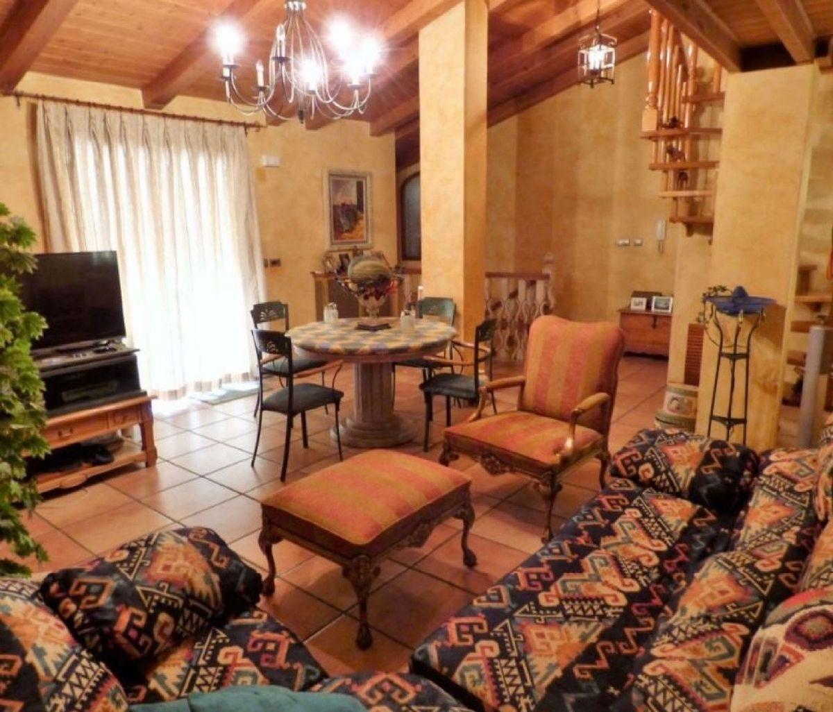 Casa en Venta en Calle Don Alarico Lopez Teruel - 10