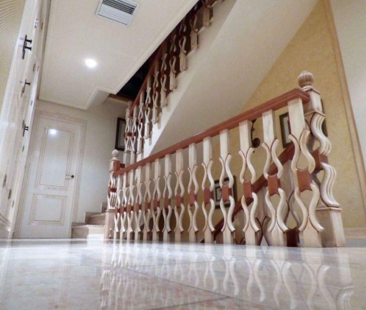 Casa en Venta en Calle Don Alarico Lopez Teruel - 12