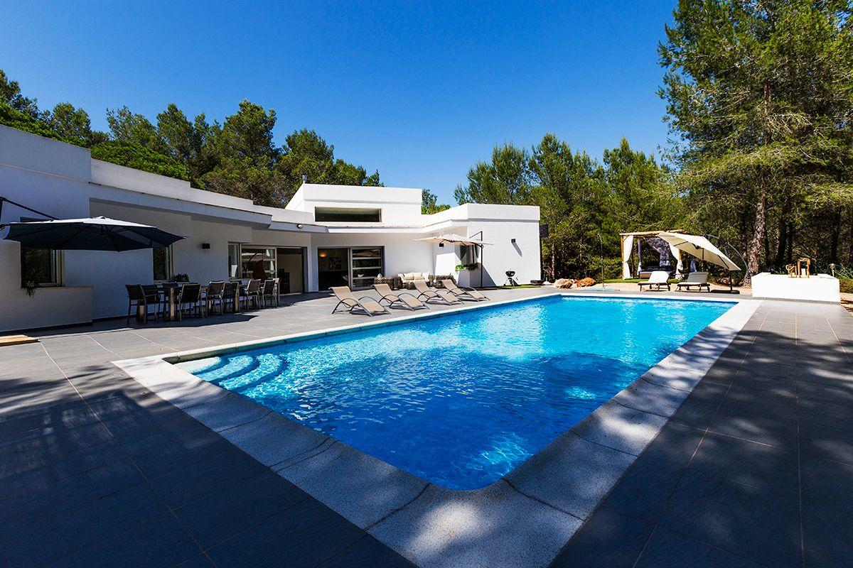 Villa en Alquiler en Poligono 25 - 1