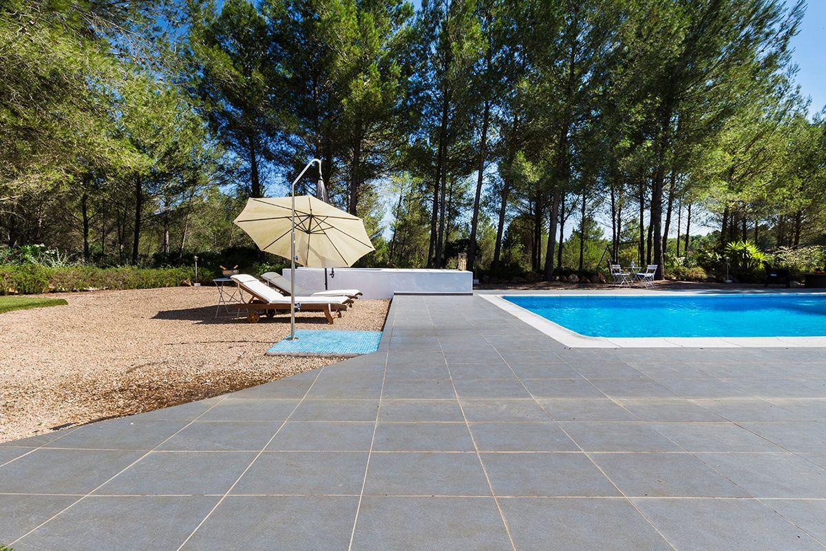 Villa en Alquiler en Poligono 25 - 35