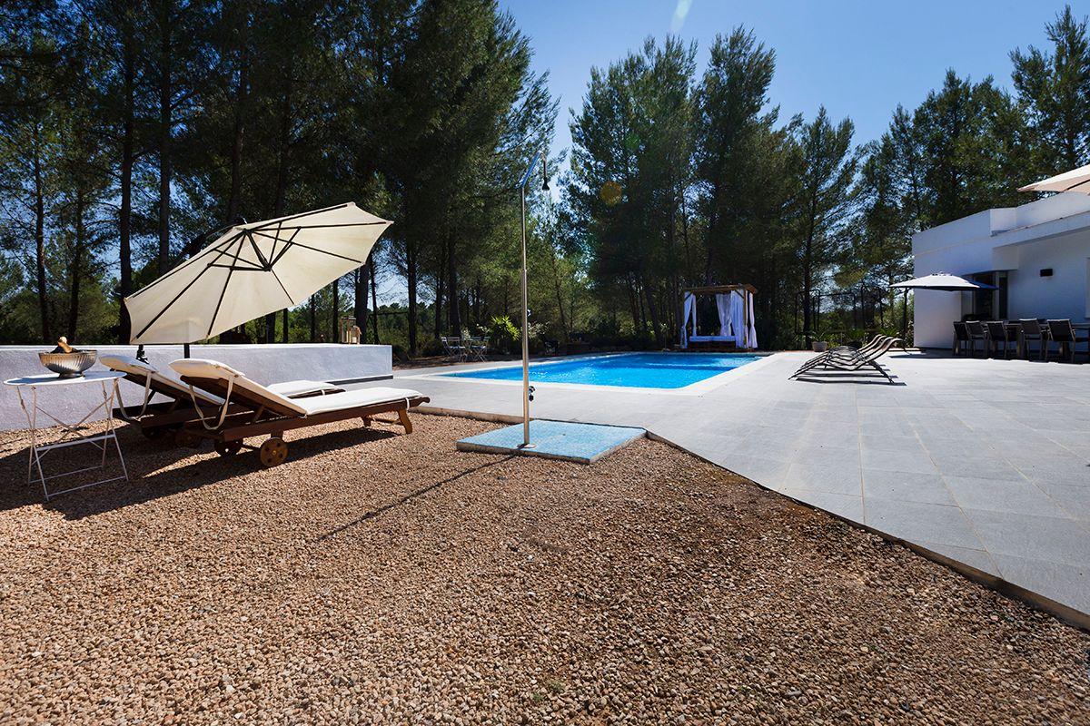 Villa en Alquiler en Poligono 25 - 38