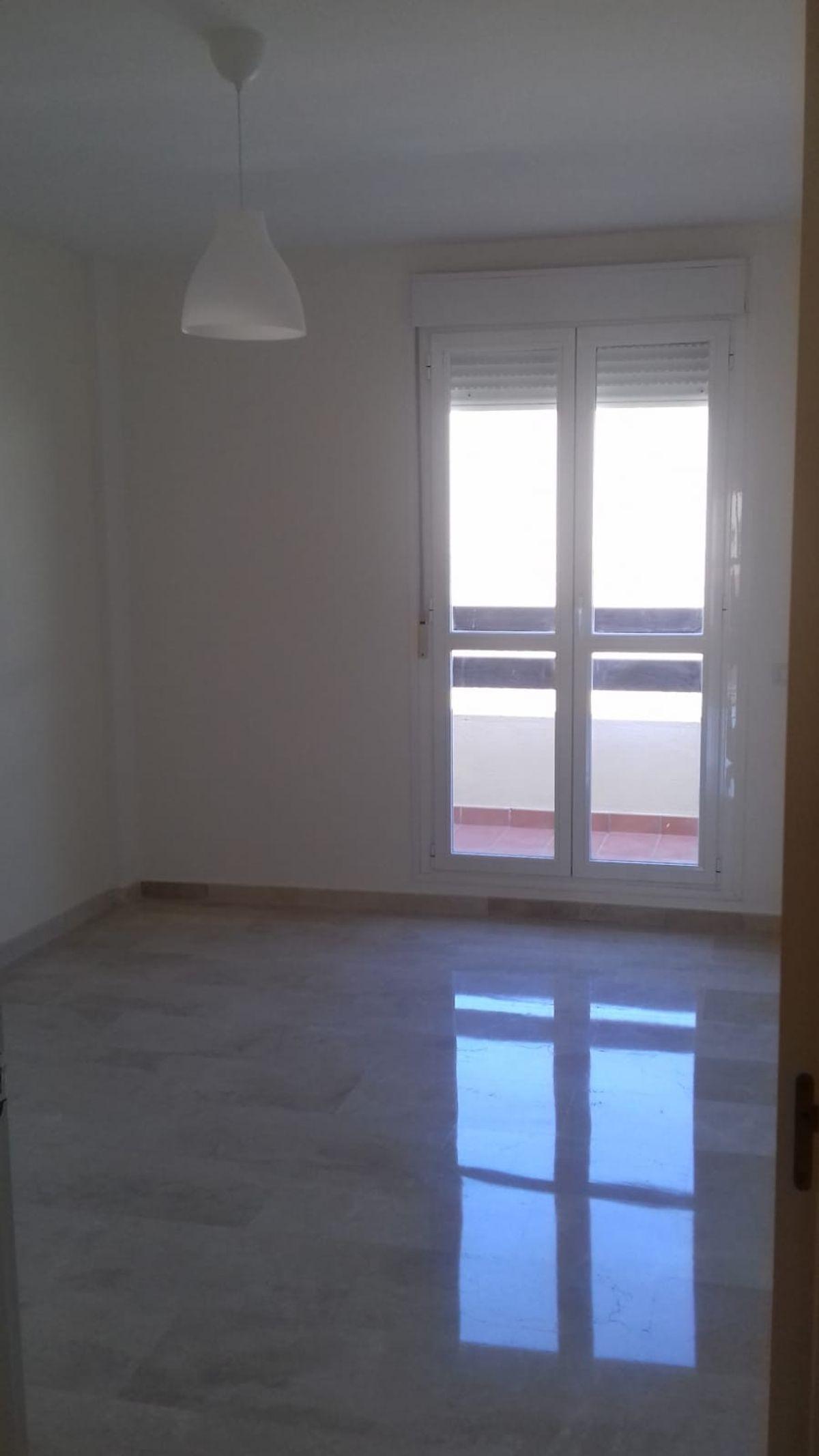 Piso en Venta en Urbanizacion Colinas de la Duquesa Fase I - 13