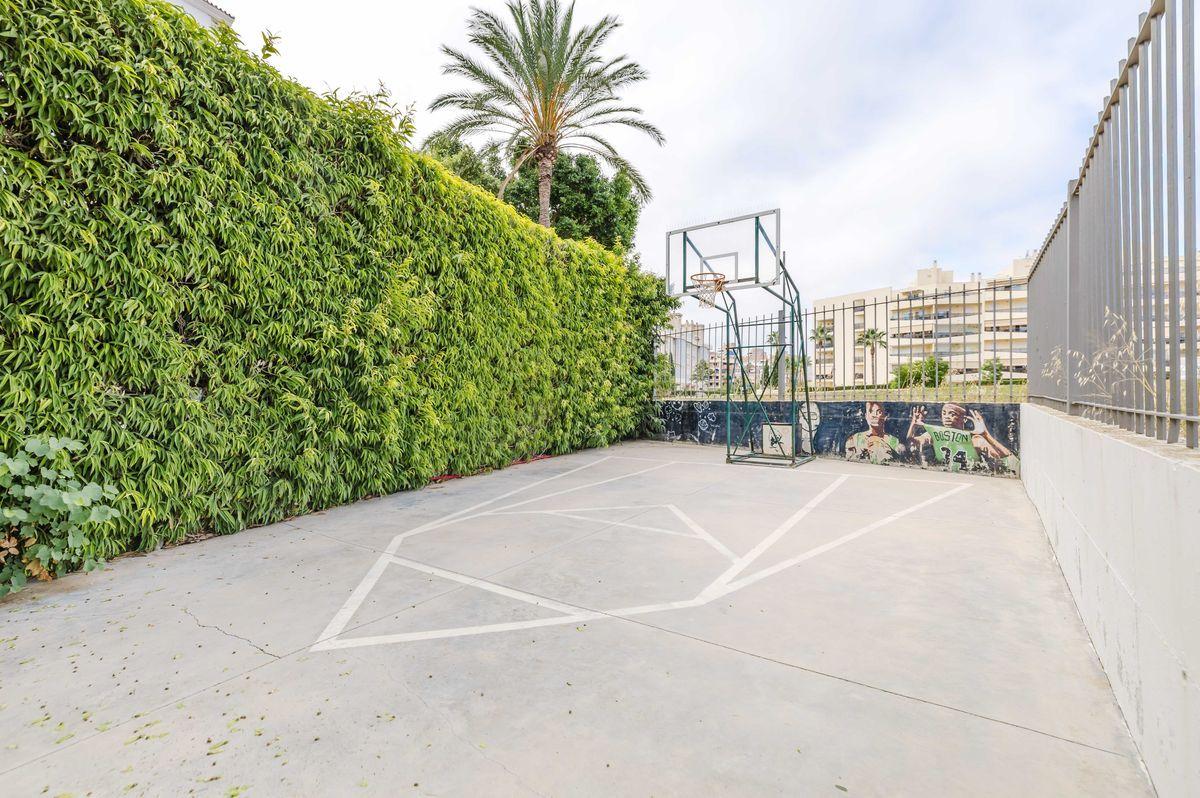 Piso en Venta en Calle Carnicero - 43