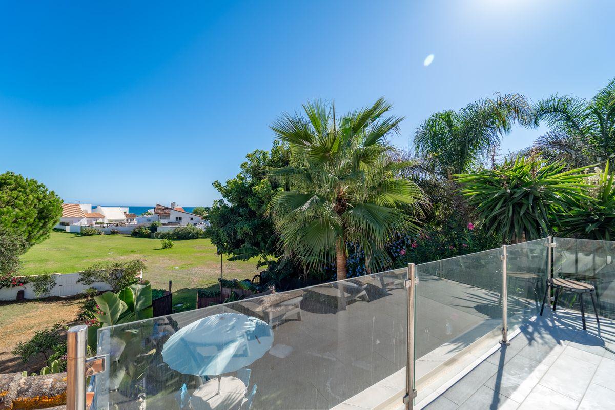 Villa en Venta en Urbanización Bahía Dorada - 1