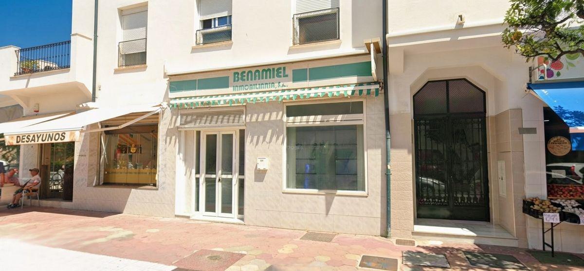 Local en Venta en Avenida Ciudad de Melilla - 1