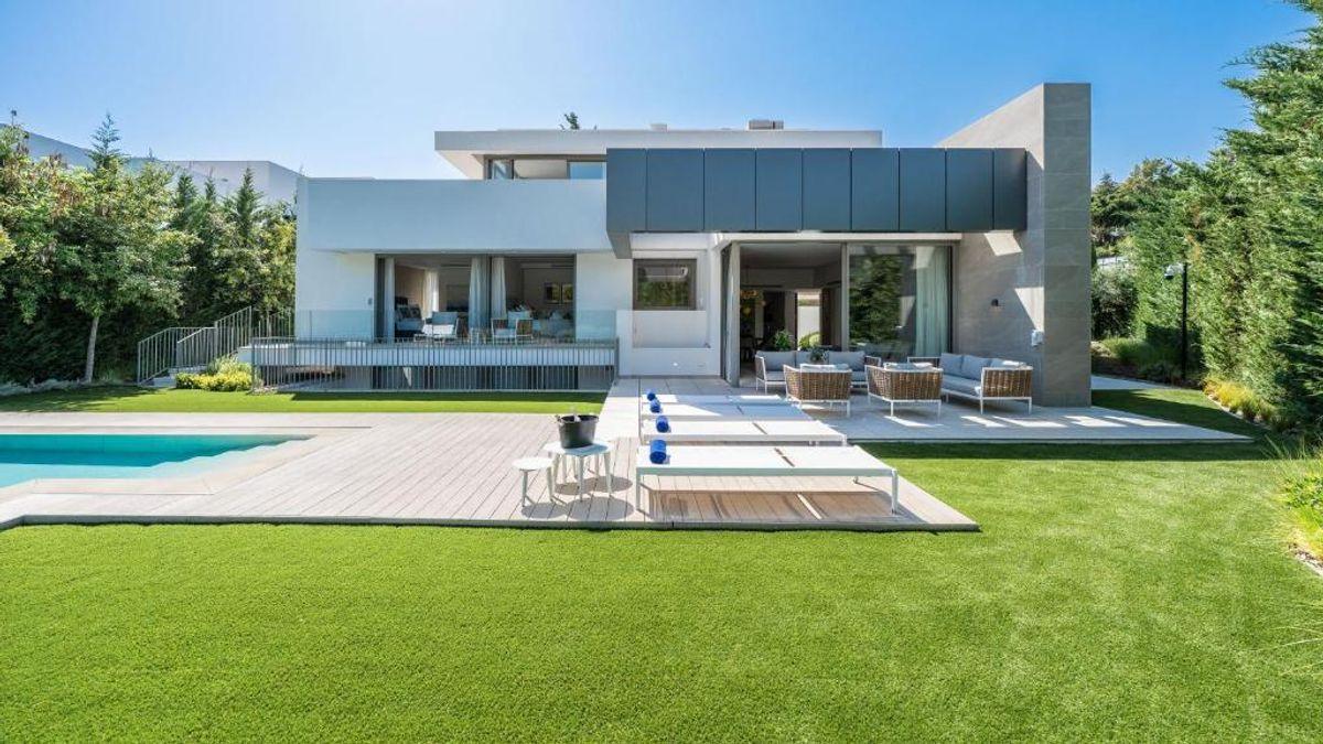 Villa en Venta en Calle Castaño - 12