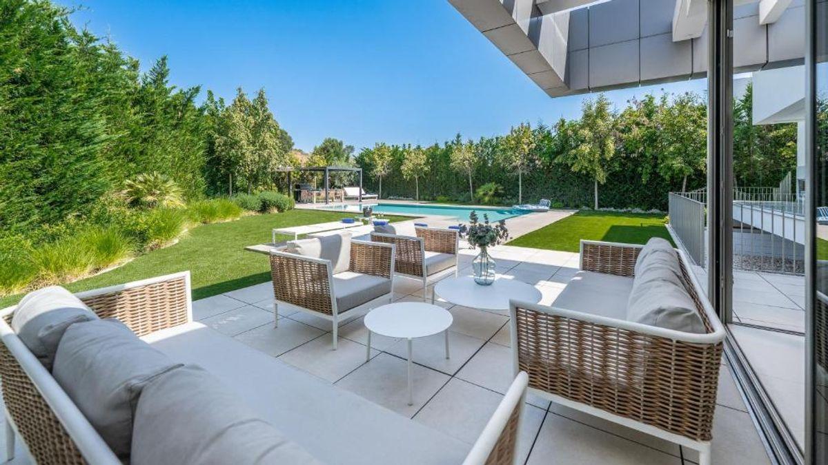 Villa en Venta en Calle Castaño - 10