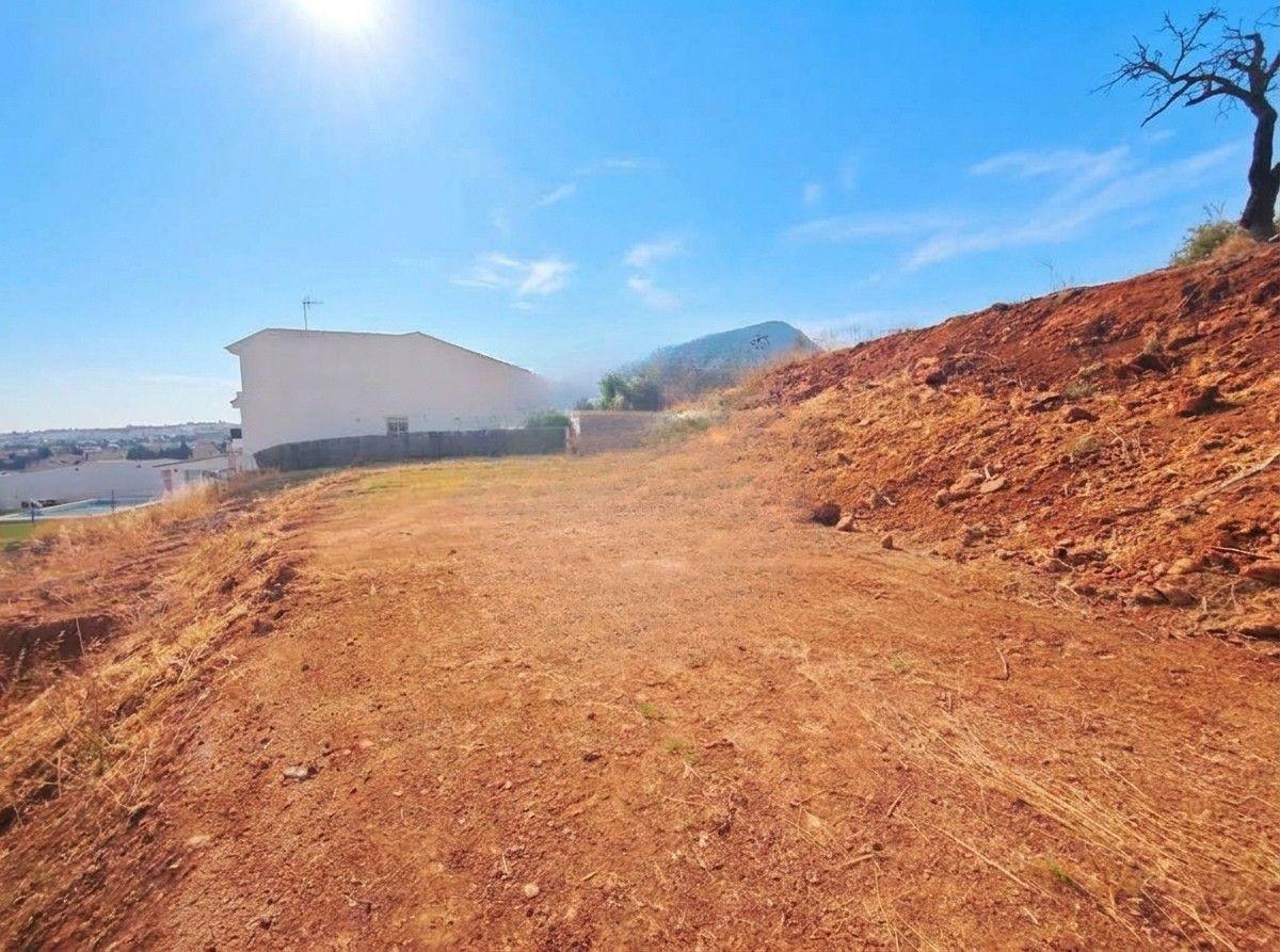 Solar en Venta en Calle Almanzor - 2