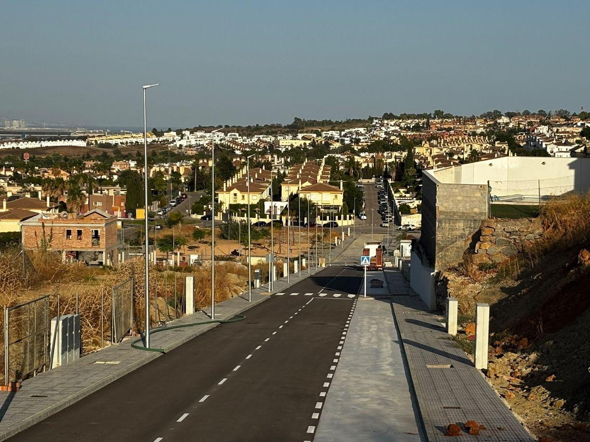 Solar en Venta en Calle Almanzor - 12