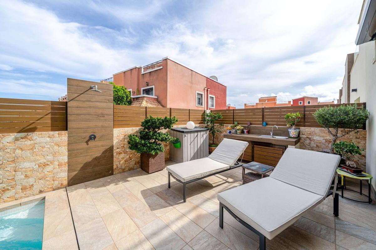 Casa en Venta en Calle La Herrada - 23