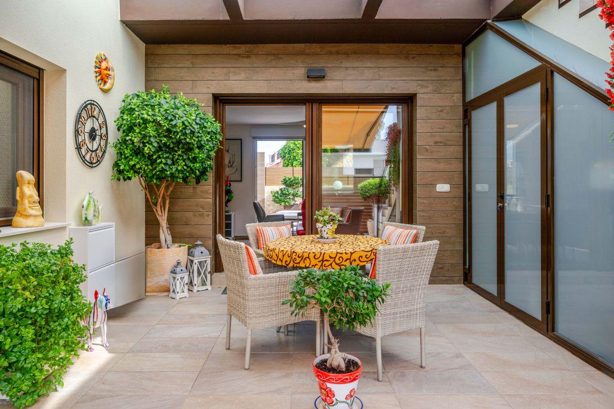 Casa en Venta en Calle La Herrada - 25