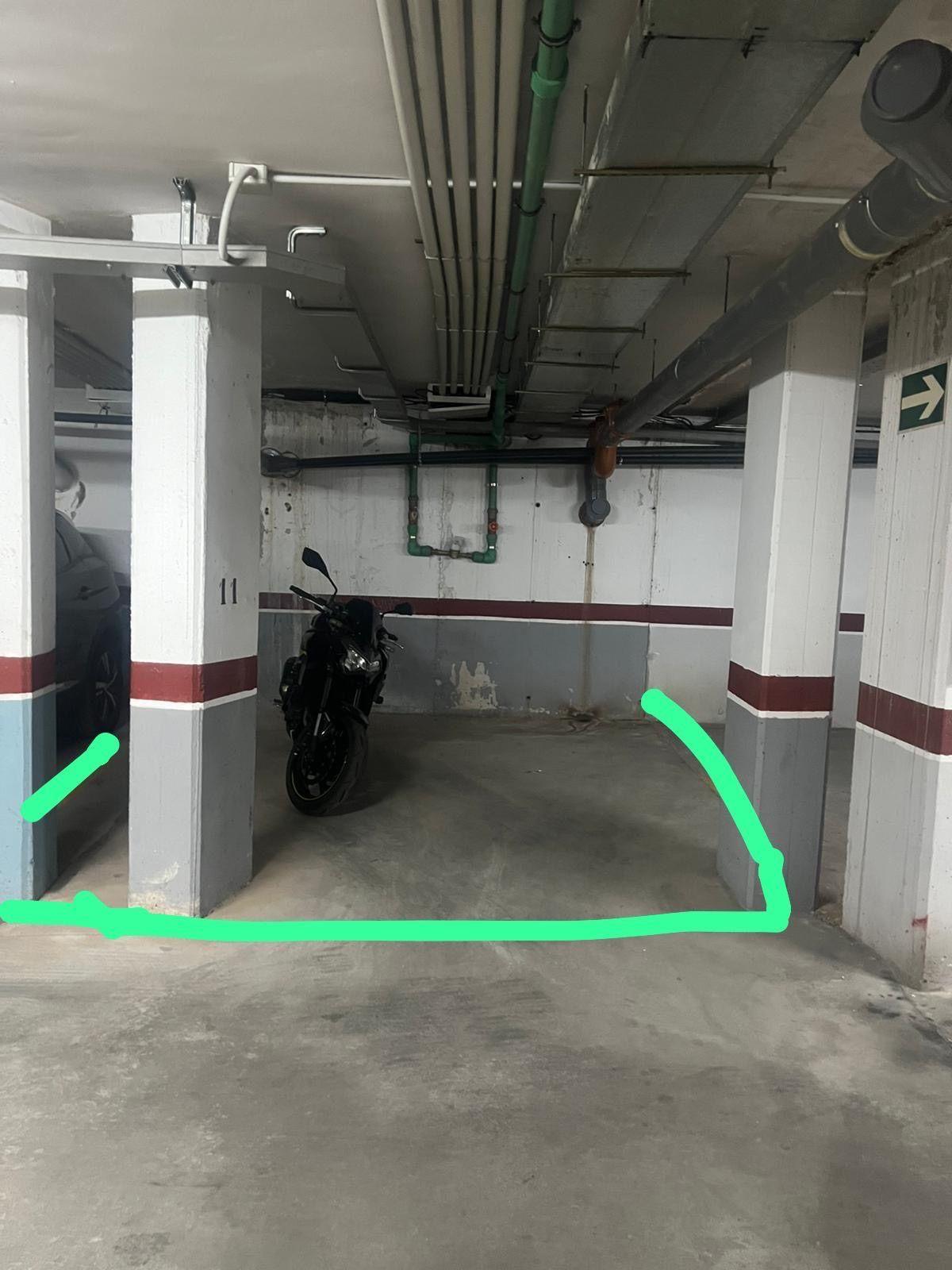 Garage en Venta en Calle Santa Ángela - 3