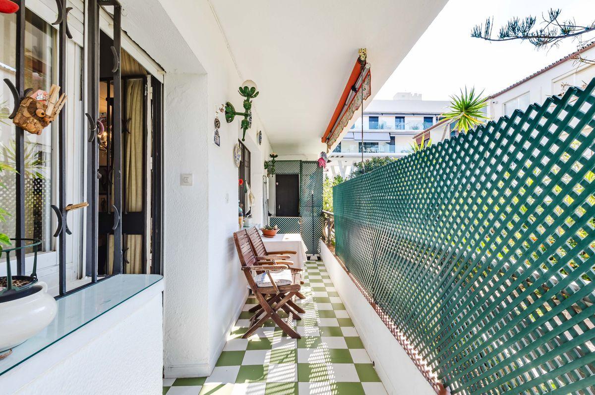 Piso en Venta en Calle Venezuela - 32