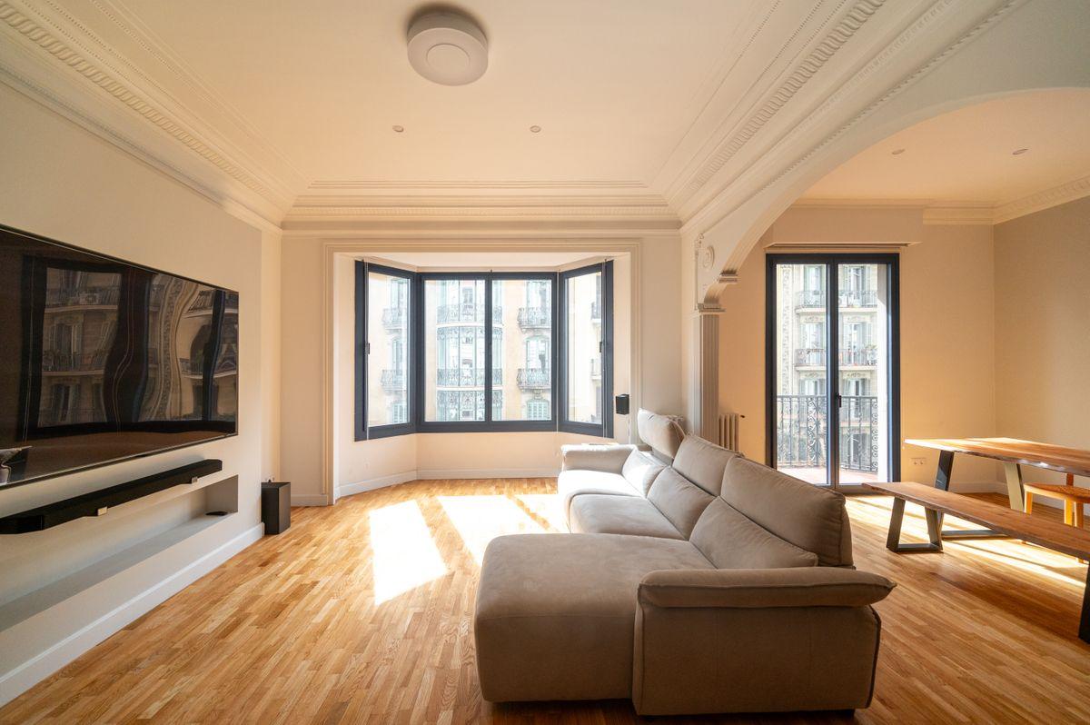 Piso en Alquiler - Carrer de Muntaner - 1