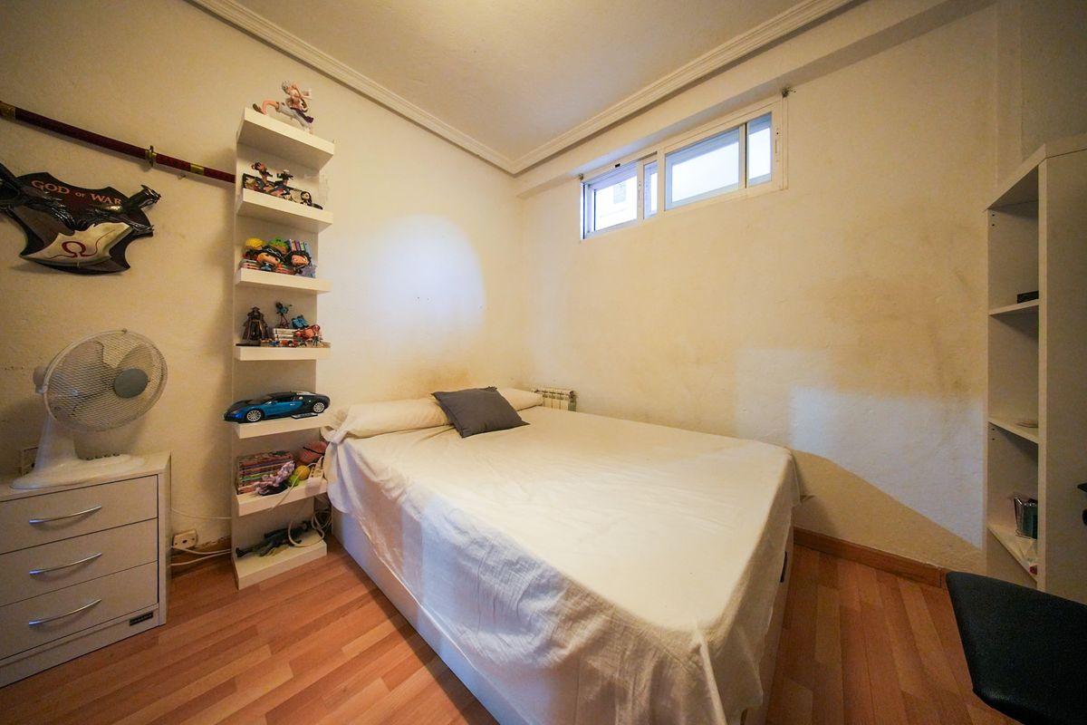 Piso en Venta en Calle Nazaret - 34