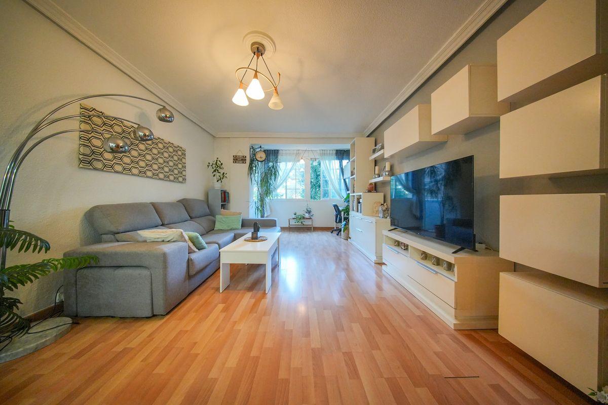 Piso en Venta en Calle Nazaret - 3