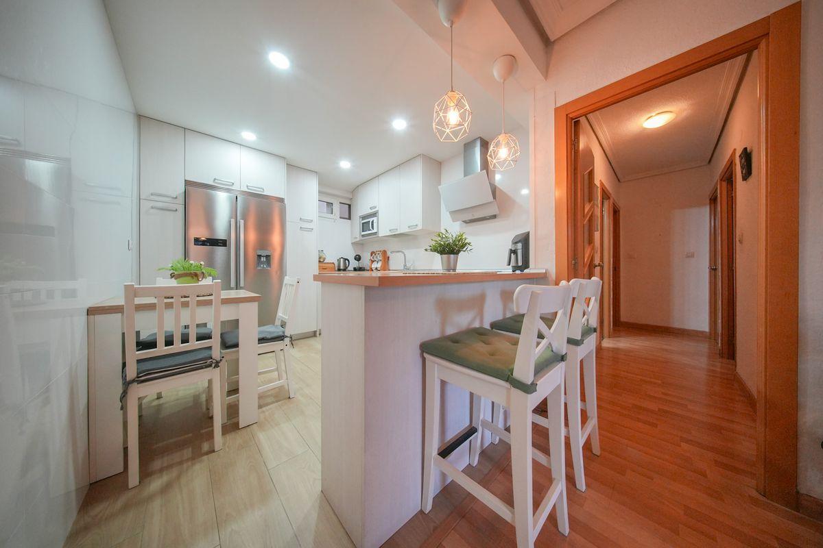 Piso en Venta en Calle Nazaret - 14