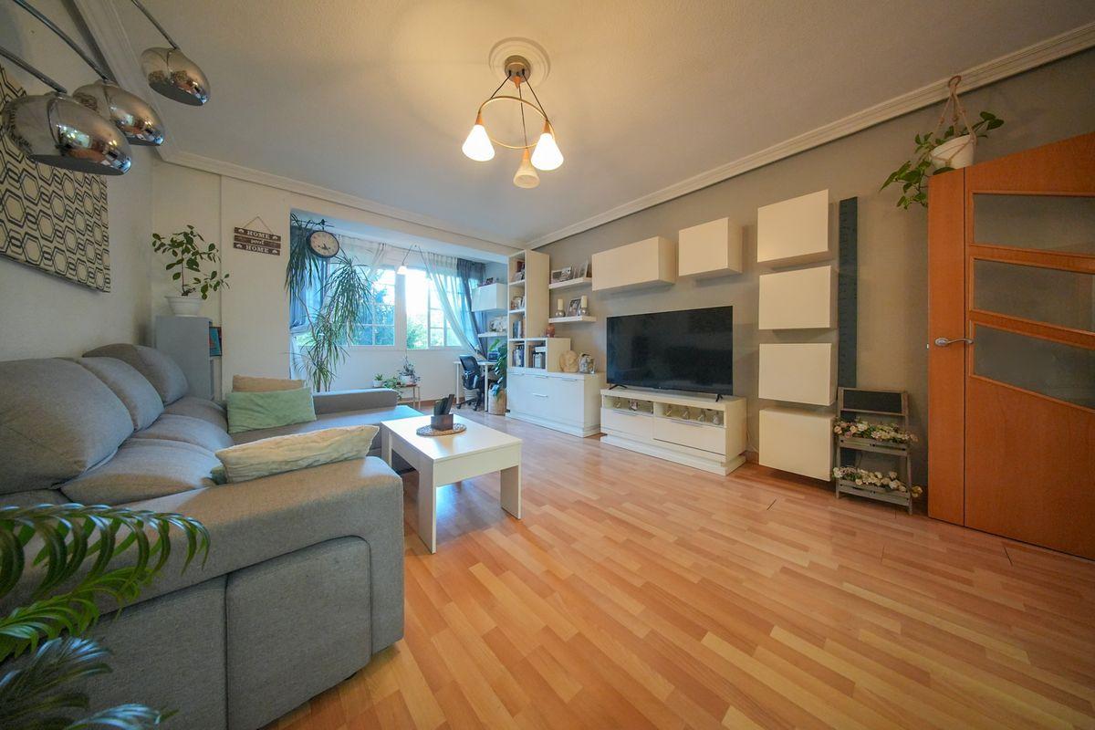 Piso en Venta en Calle Nazaret - 2