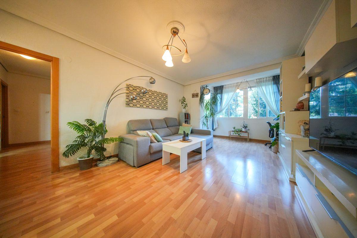 Piso en Venta en Calle Nazaret - 1
