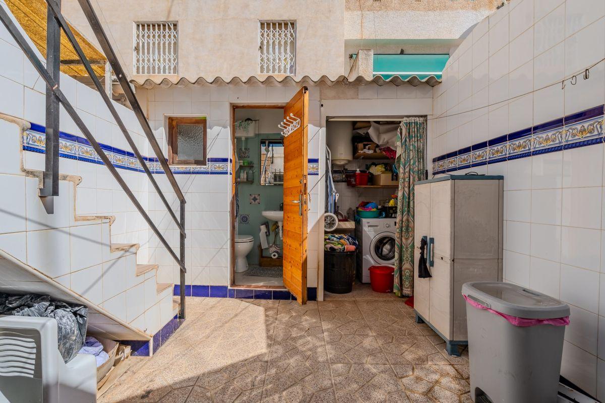 Townhouse en Venta - 25