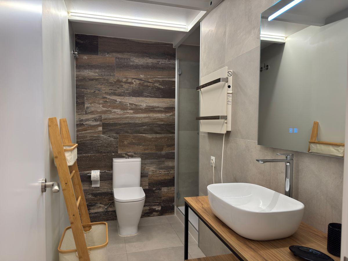 Piso en Venta en Carrer d'en Serra - 16