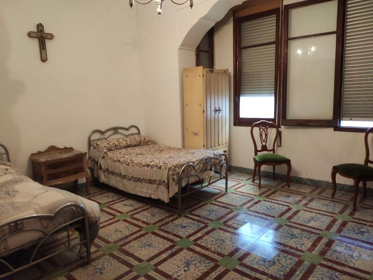 Edificio Residencial en Venta en Carrer del Mestre Serrano - 6
